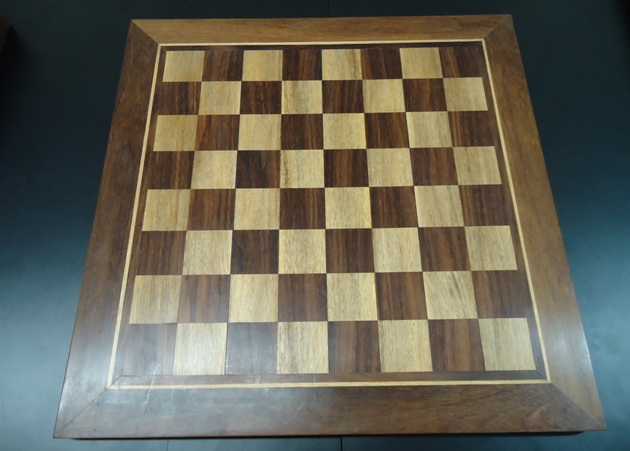 Tabuleiro em Jacarandá – Casas de 6cm x 6cm